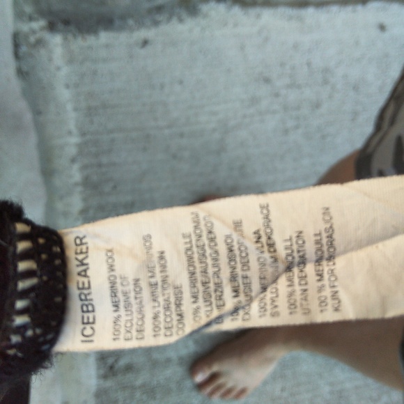 Icebreaker 100 percent Merino wool jacket! - Picture 3 of 8